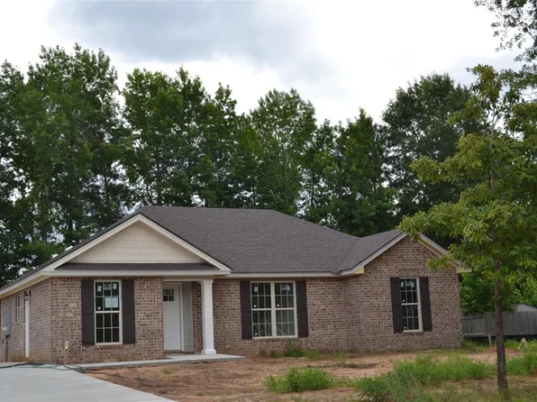 585 River Birch Dr, Prattville, AL 36067