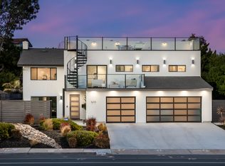 5273 Soledad Mountain Rd, San Diego, CA 92109