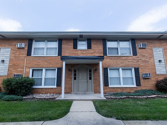 2nd image of 18518 Wildwood Ave APT 1W
