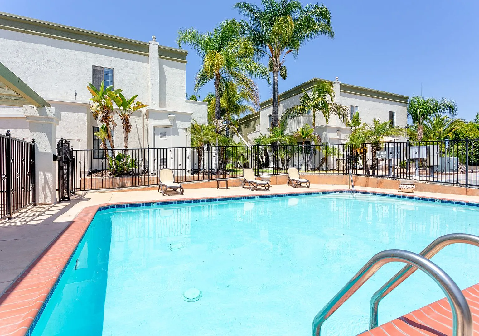 Villa Terraza Apartments — Photo 4
