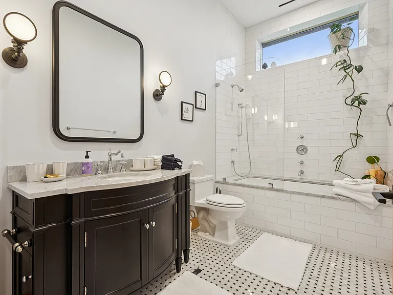 8425 Lee Hwy — Photo 23