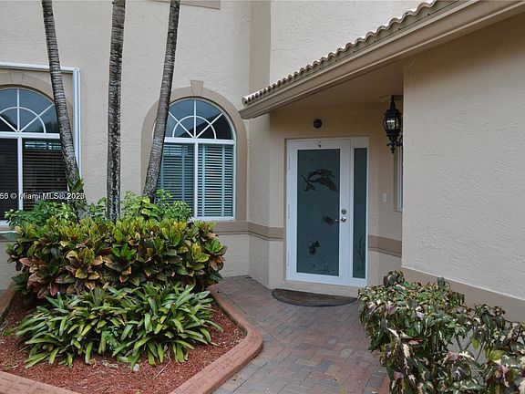 2nd image of 8160 Madison Lakes Cir N #8160