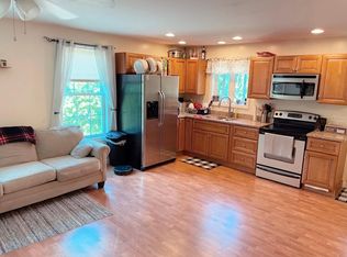 327 Allen Rd, Wells, ME 04090