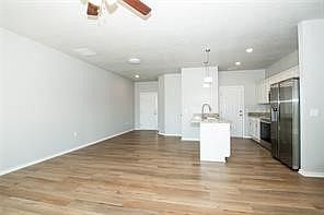 5th image of 254 NW Greenwood Pl