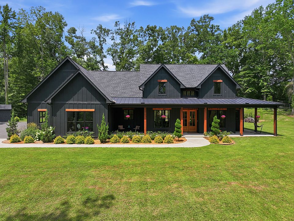 1st image of 7451 Sleepy Hollow Rd