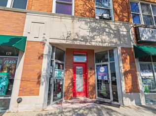 123 W 1st St #2, Elmhurst, IL 60126