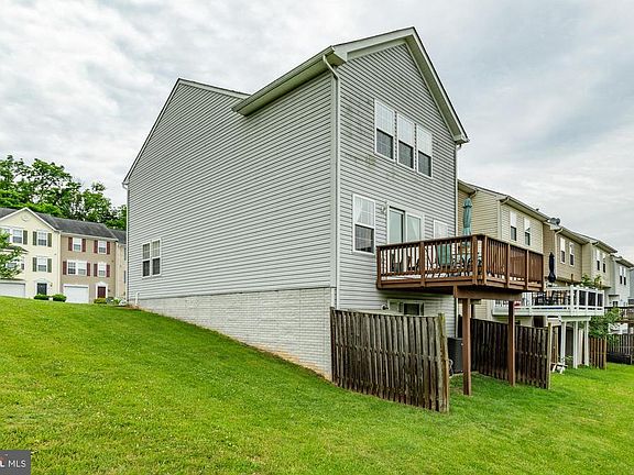 2nd image of 511 Hupps Hill Ct