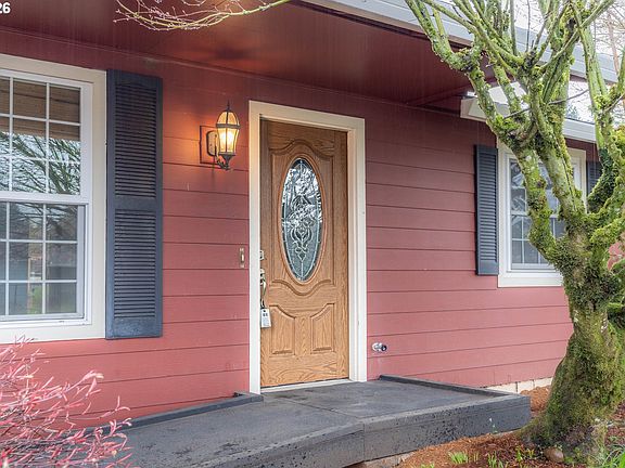 2nd image of 4009 NE 151st Ave