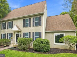744 Goose Neck Dr, Lititz, PA 17543