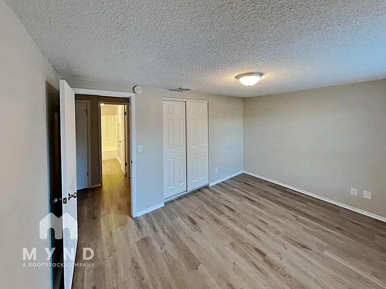 7606 Woodland Oaks Ct — Photo 16