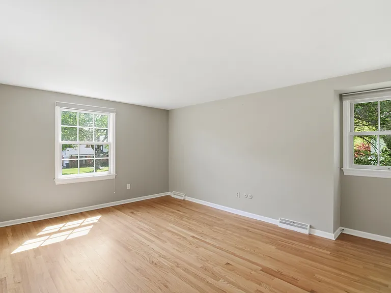 4576 Wagon Wheel Dr — Photo 21