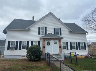 34 1st St, Plainfield, CT 06374