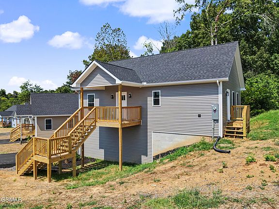 3rd image of 2439 Scenic Mountain Dr
