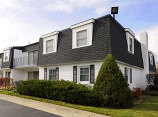 1115 Royal Street George Dr #101E, Naperville, IL 60563
