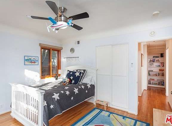 4th image of 1324 Hill St