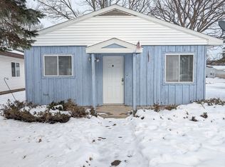 1102 Robert St, Mount Pleasant, MI 48858