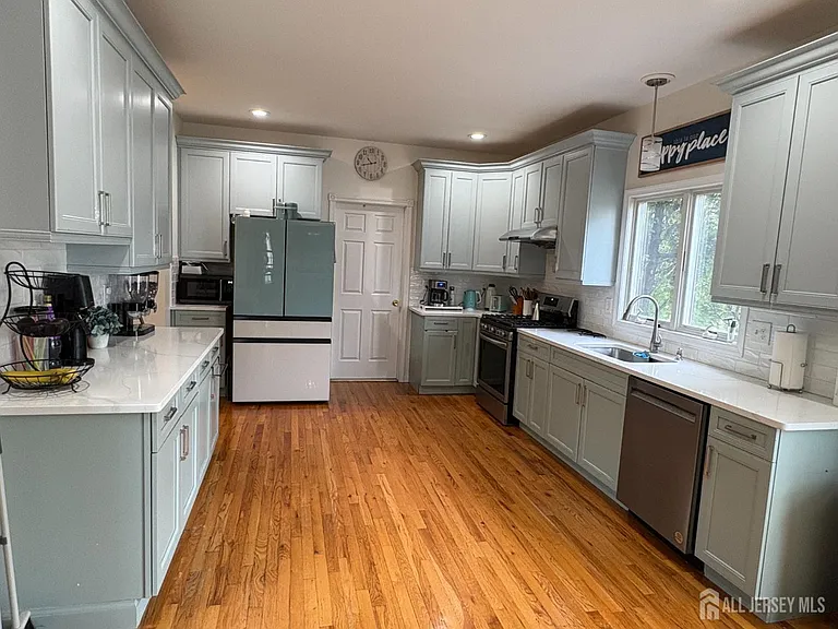 1 Harmony Ln — Photo 6