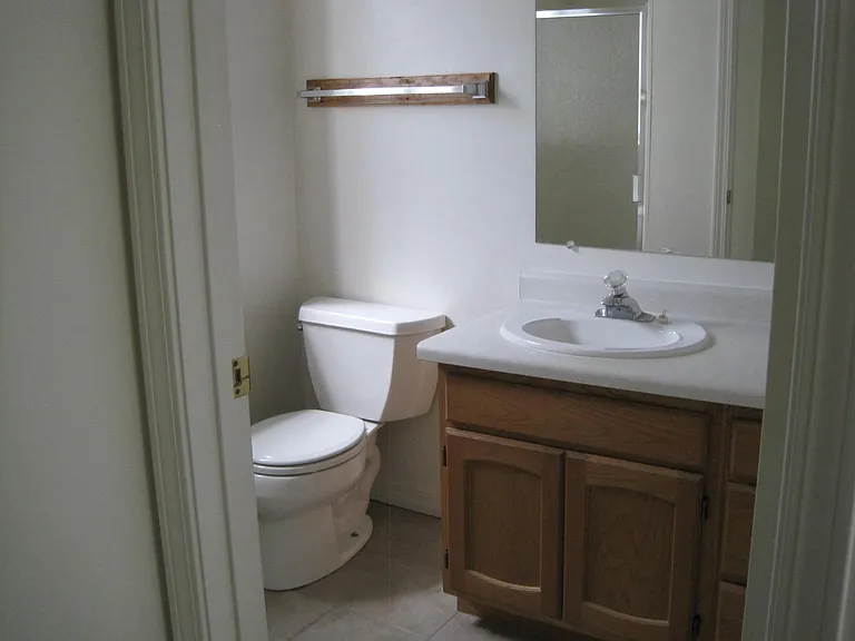 6740 S 615 E #B — Photo 8