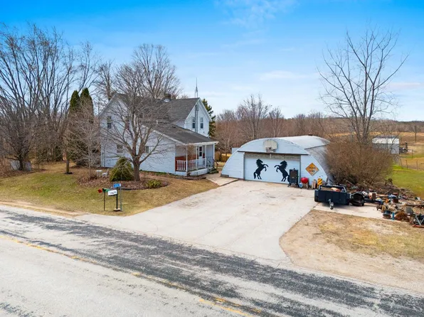 8028 Rangeline ROAD, Newton, WI 53063