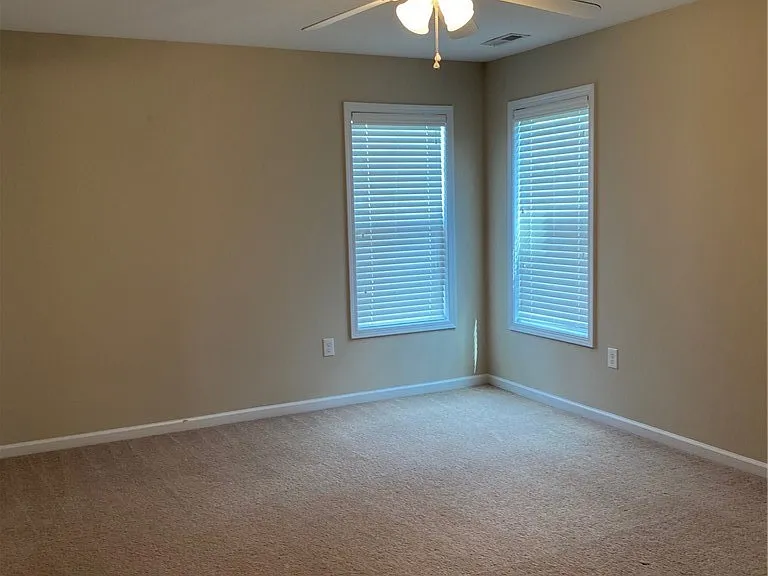 146 Fountain Grove Dr — Photo 17