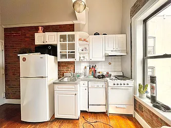 Rented by Century 21 Premier 