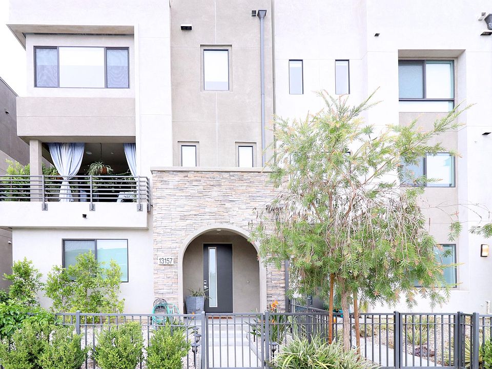 1st image of 13157 W Victory Blvd