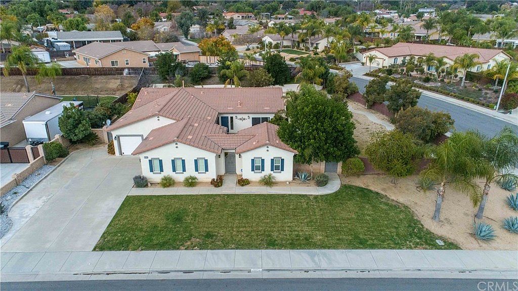 30883 Via Lakistas, Lake Elsinore, CA 92530 Zillow