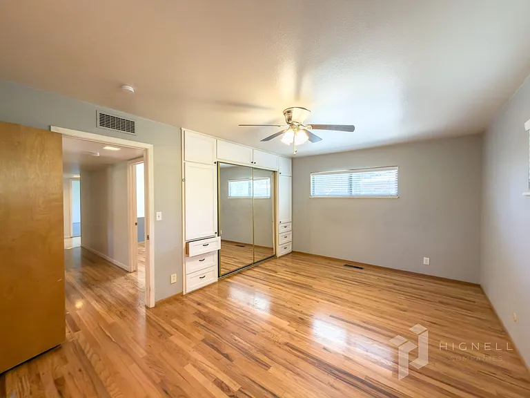 1094 Manzanita Ave — Photo 11