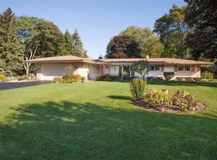 16060 Luella Dr, Brookfield, WI 53005