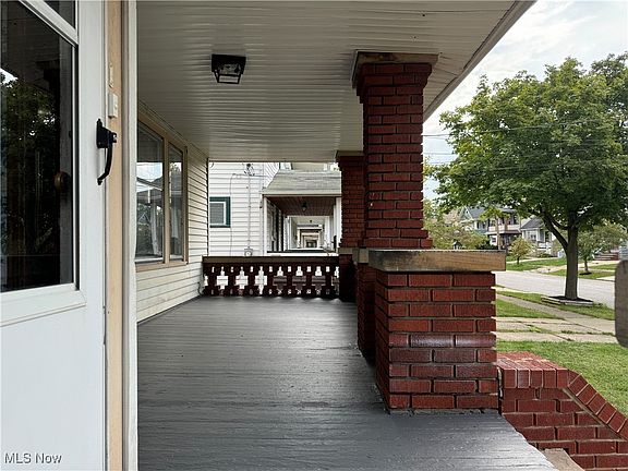 2nd image of 3714 Behrwald Ave