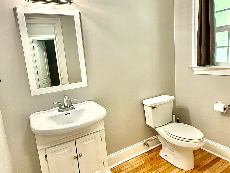 2041 English Ln — Photo 18