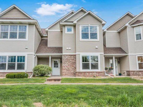 12178 Yancy St NE Unit B, Blaine, MN 55449