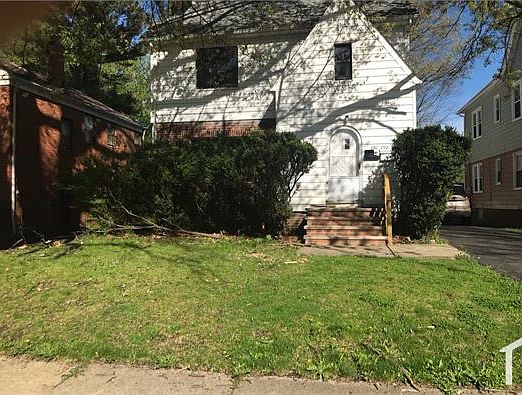 1st image of 890 Eloise Dr #Up