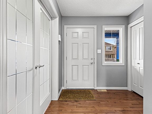 4th image of 1154 35a Ave NW