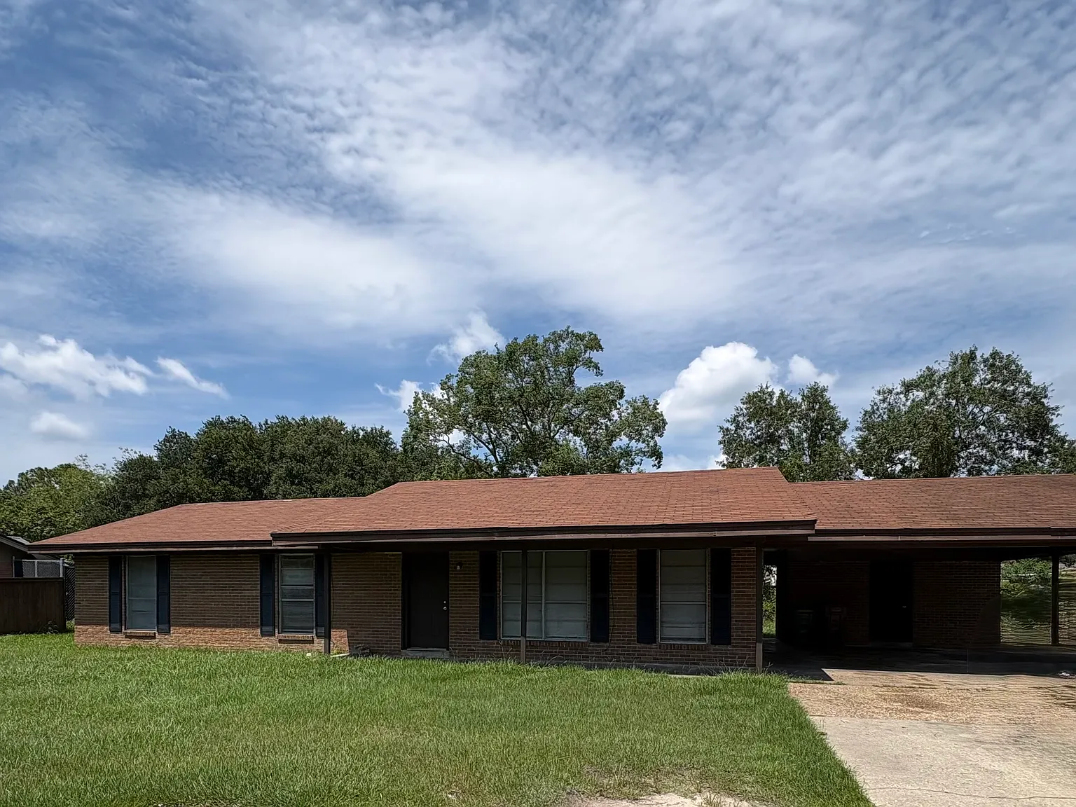 3 bed, 1615 sqft, $1,600 — Photo 1