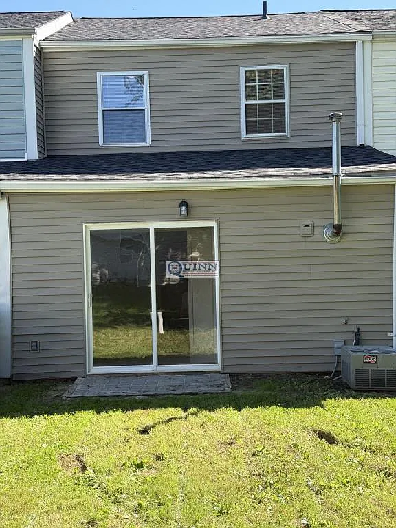 327 Willow Drive — Photo 4