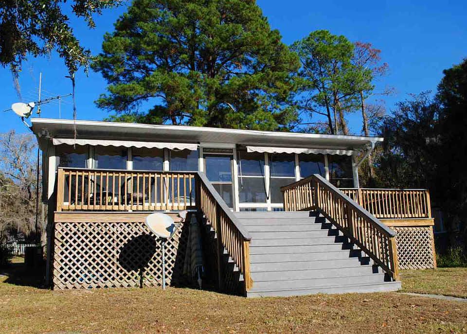 1st image of 240 Ocklawaha Cir