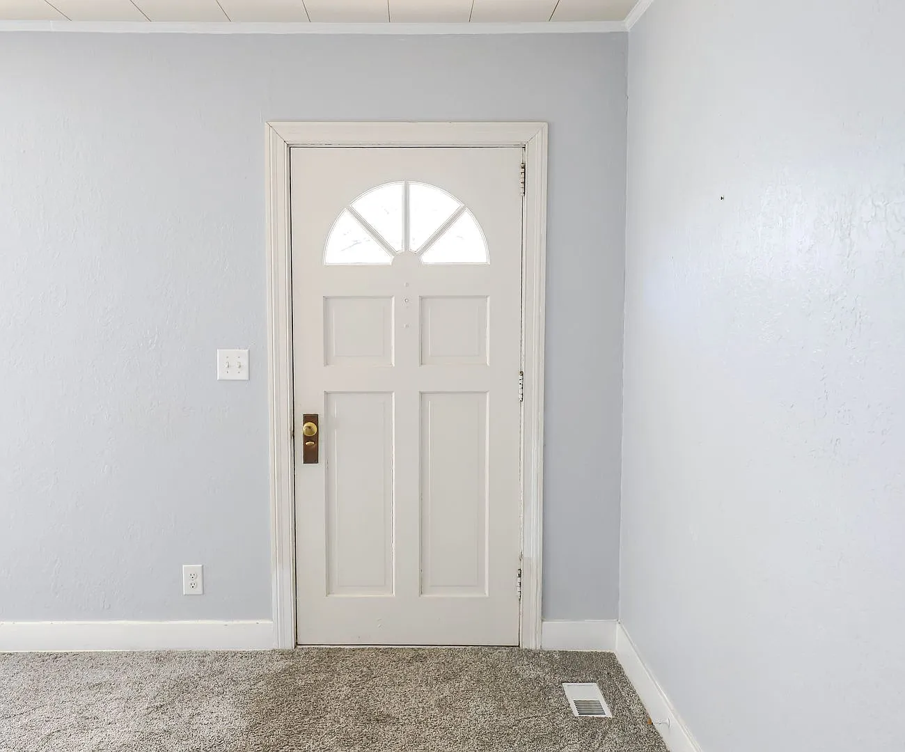 2 Bedroom 2 Bath Minutes From The Medical District — Photo 3