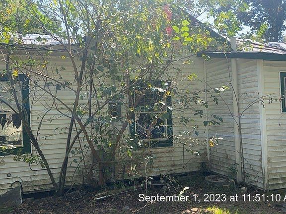 2nd image of 728 McNeese St
