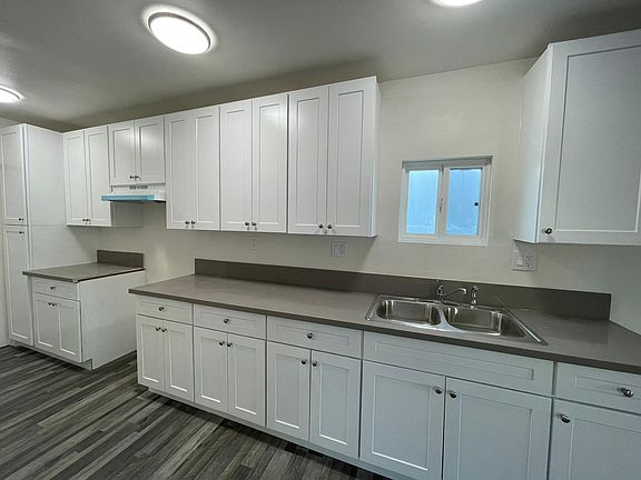 5th image of 1040 W 92nd St #0
