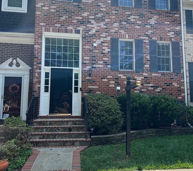 11737 Dry River Ct