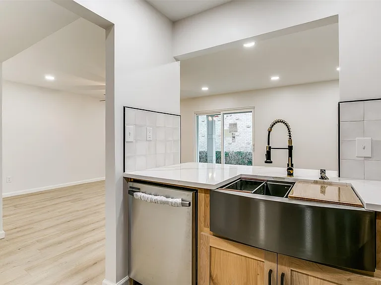 5881 Preston View Blvd #151 — Photo 4