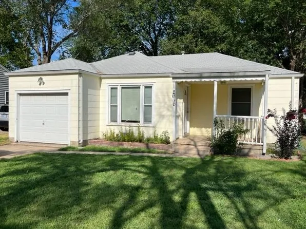 2140 S Grove St, Wichita, KS 67211