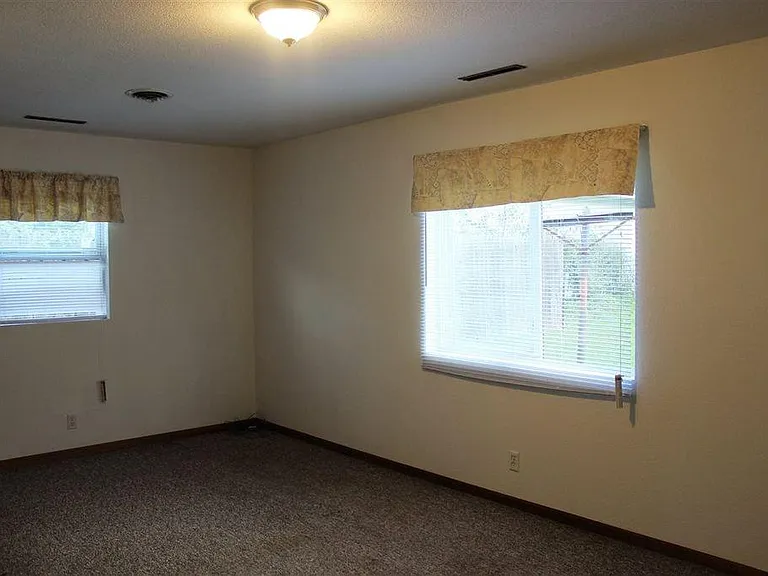 3111 Longlois Dr — Photo 1