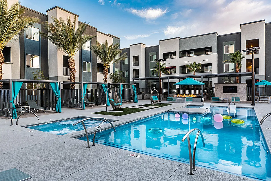ARISTA APARTMENT HOMES — Photo 3