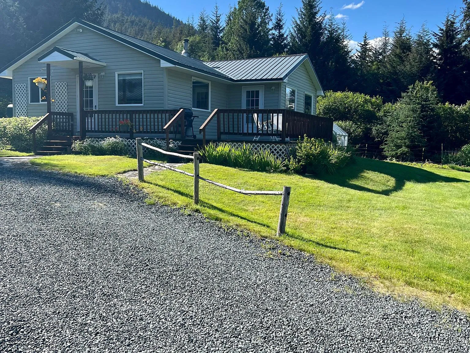 2 bed, 1.5 bath, 1344 sqft, $2,900 — Photo 1
