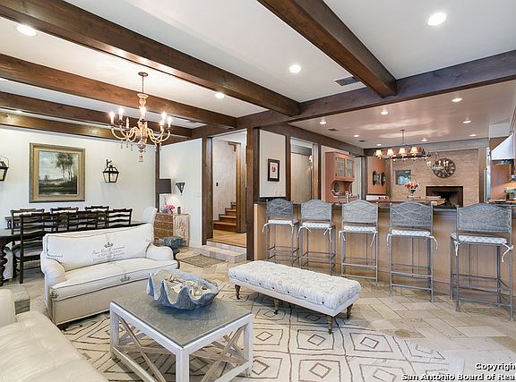 5th image of 800 Lakeview Trl