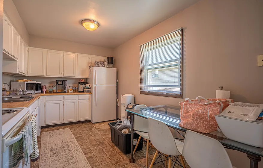 2 bed, 1.5 bath, 1300 sqft, $1,395 — Photo 4