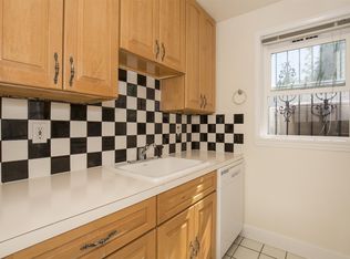 2123 4th Ave N APT B, Seattle, WA 98109
