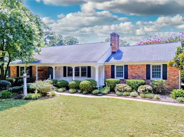 1321 Wythe Ln, Virginia Beach, VA 23451